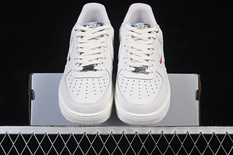 All categories Nk Air Force 1 Air Force series Nk Air Force 1 Low Air Force low-top C version Nike Air Force 1'07 Low Year of the Horse limited edition Air Force 1 low-top casual sneakers IQ1119-011